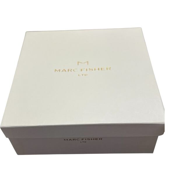 Marc Fisher‎ Bloom Grommet Light Natural Suede Wedge Slingback Sandals Size 7.5 - Picture 11 of 11